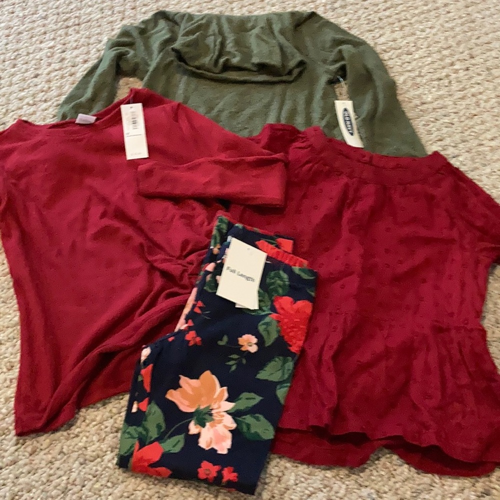 Old Navy 4T/5T Holiday Set